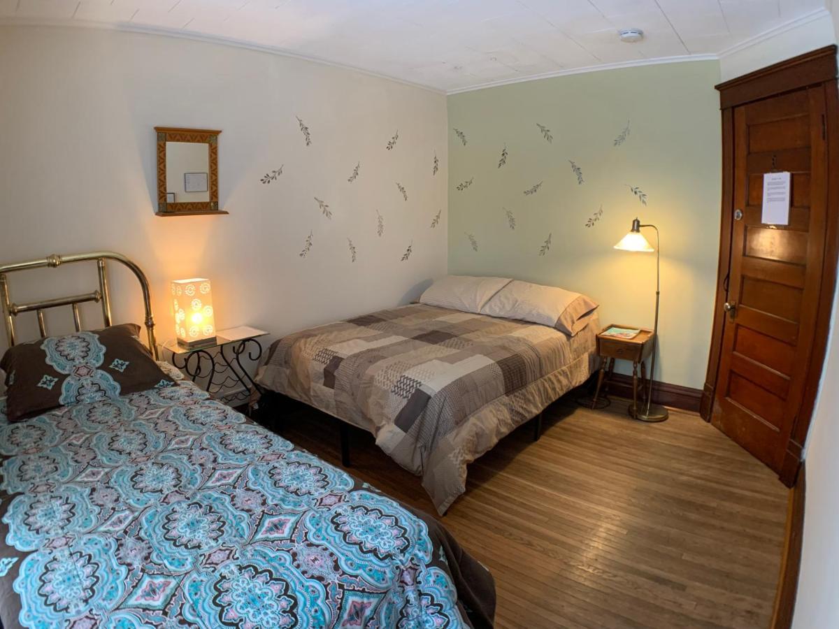 Wanderfalls Guesthouse & Hostel Ніагара-Фоллс Екстер'єр фото