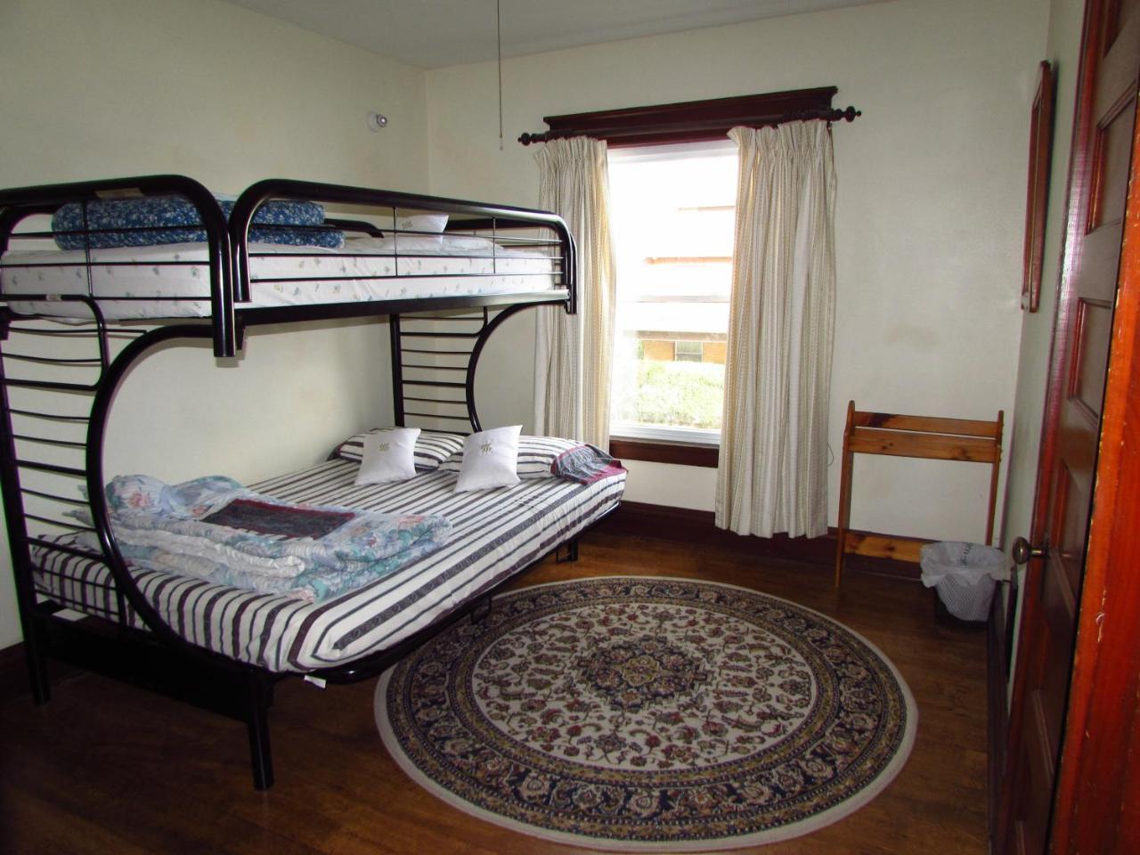 Wanderfalls Guesthouse & Hostel Ніагара-Фоллс Екстер'єр фото